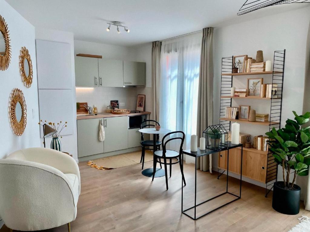 Residence Services Seniors Montana Chartres Eksteriør bilde